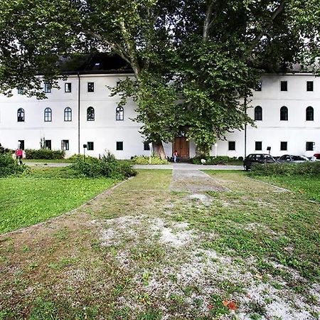 Historicky Putnicky Dom Hotel Marianka Exterior foto